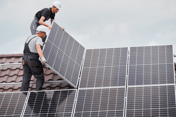 How to Know If Solar Panels Are Working at Full Power