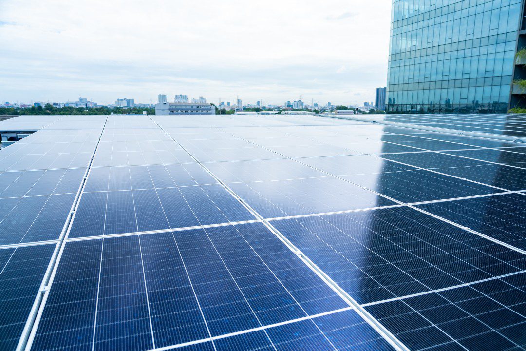 Guide to Solar for Commercial Buildings: Warehouses, Offices, and Retail Spaces