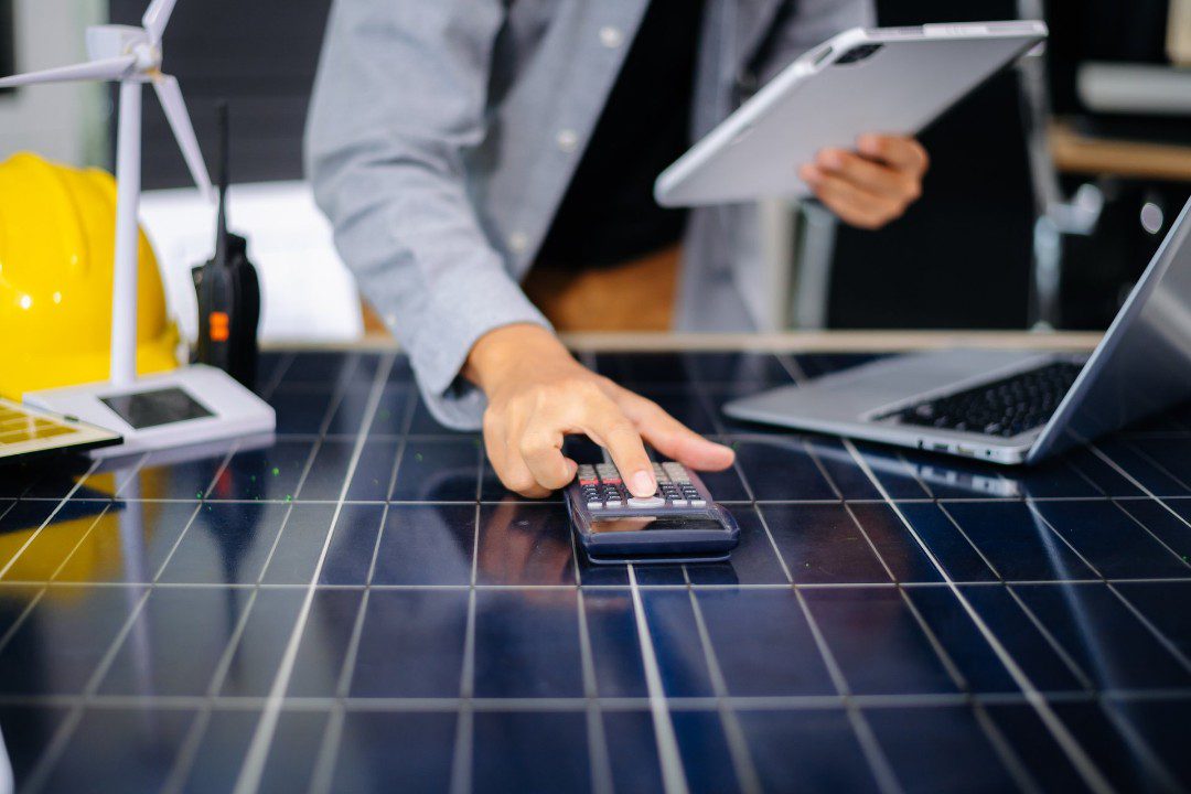 Savings calculation for commercial solar system